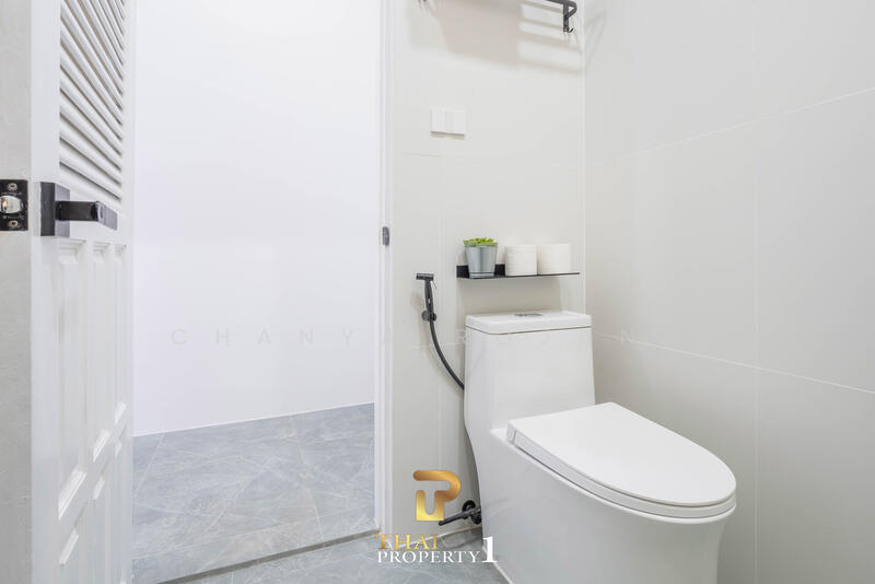 Srisuk Villa Pattaya, Chon Buri (Pattaya), Nong Pru, Bang Lamung (Pattaya), Chon Buri (Pattaya), 5 Bedrooms, 200 sqm, Villa For Sale, by Chanya Rojana, 11699805 - DDproperty.com