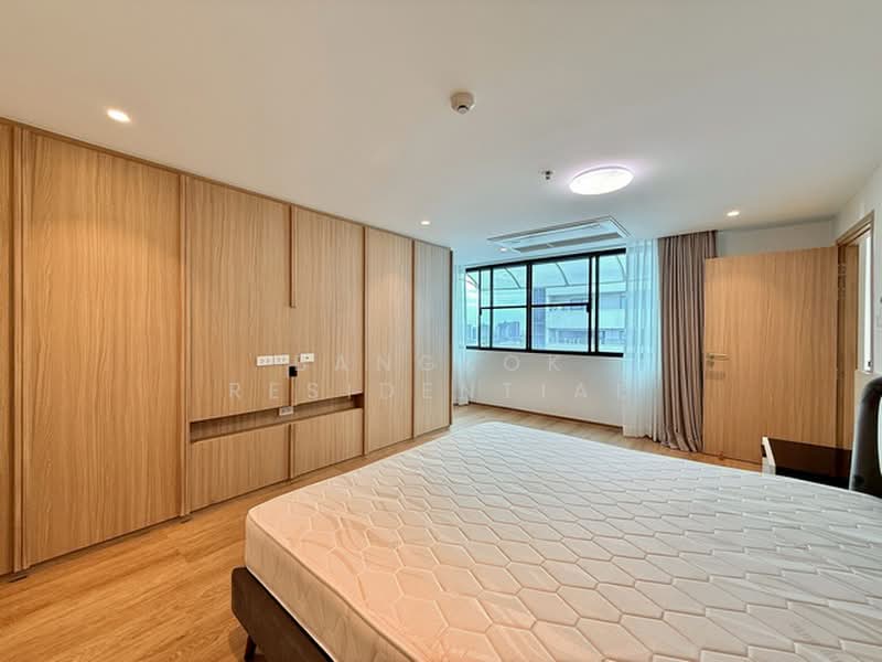 Baan Thai Living Ekkamai, Bangkok, 40 Soi Pridi Banomyong 31, Khlong Tan Nua, Watthana, Bangkok, 4 Bedrooms, 463 sqm, Condo For Rent, by Bangkok Residential, 11700122 - DDproperty.com