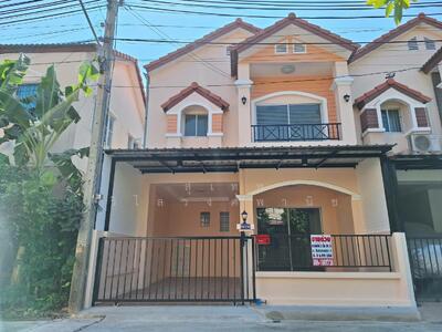 ขาย - ขายทาวน์เฮ้าส์ 2 ชั้น หมู่บ้านศิลปการ Part 4 ซอย8 วัดลาดปลาดุก บางบัวทอง, นนทบุรี