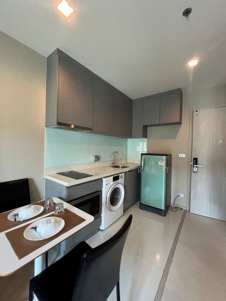 Rhythm Sukhumvit 36-38, Bangkok, 55 Soi Sukhumvit 36, Sukhumvit Road, Phra Kanong, Khlong Toei, Bangkok, 1 Bedroom, 35 sqm, Condo For Rent, by Kedsara Losuwarat, 11700348 - DDproperty.com
