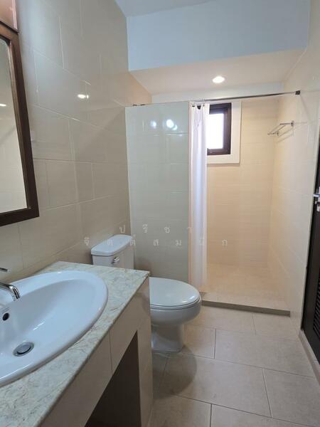 For Rent - Low-rise Apartment 3 bedrooms around BTS Ari, Bangkok