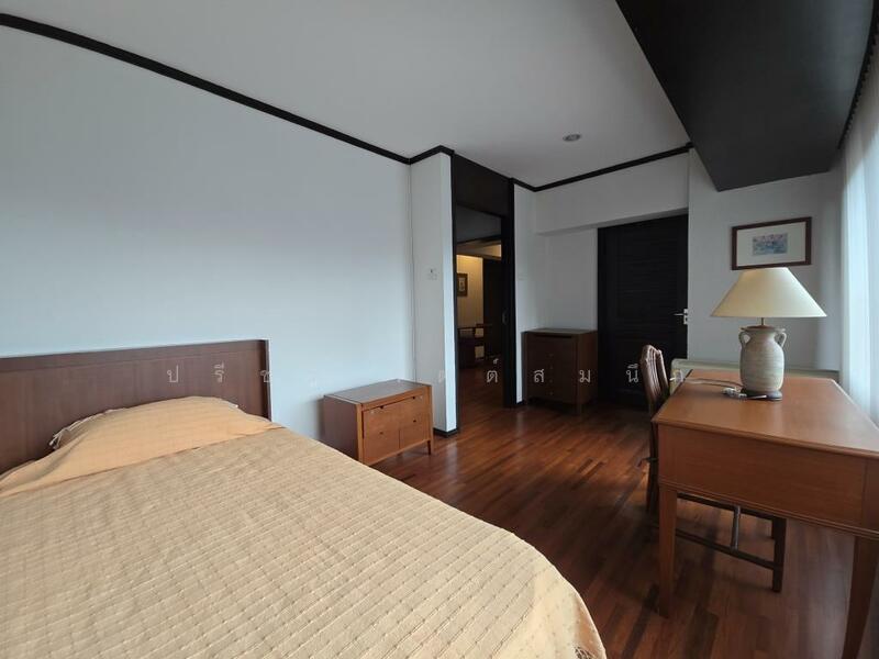 For Rent - Low-rise Apartment 3 bedrooms around BTS Ari, Bangkok