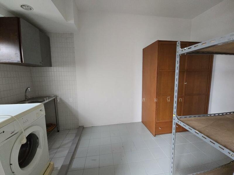 For Rent - Low-rise Apartment 3 bedrooms around BTS Ari, Bangkok
