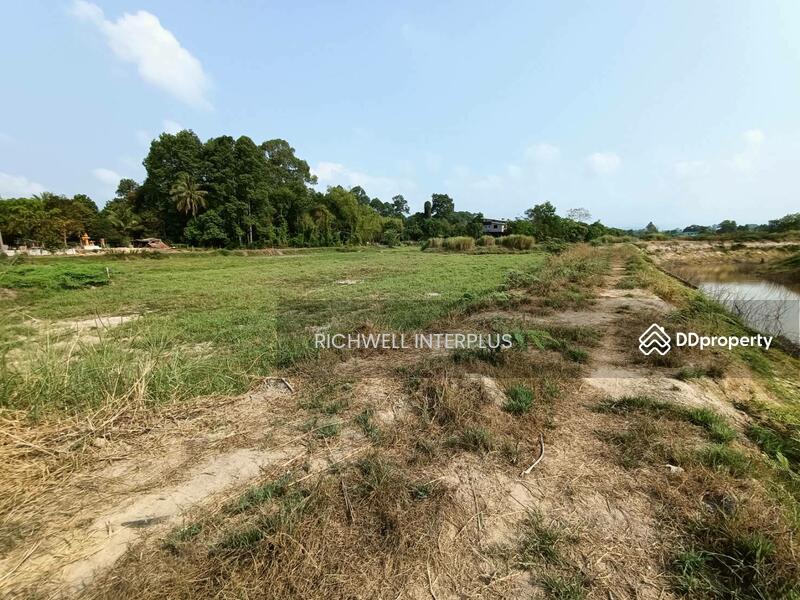 For Sale - Land for sale in Dong Khilek, 2 rai, cheap price, next to a canal, near Suwannason Road 33,, Prachin Buri
