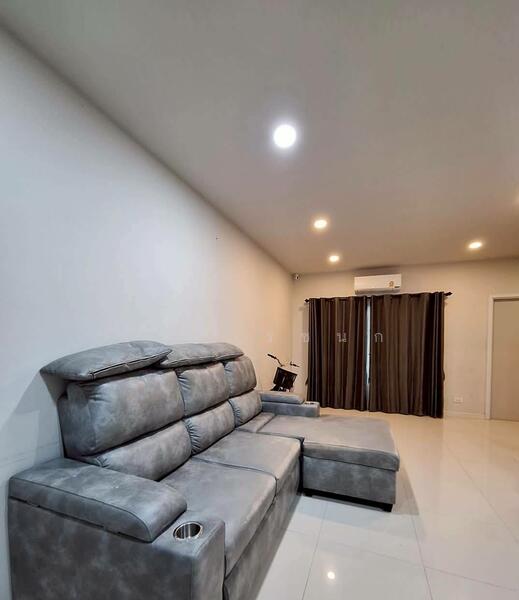 For Rent - Britania Wongwaen Chatuchot : บริทาเนีย วงแหวน จตุโชติ, Pathum Thani