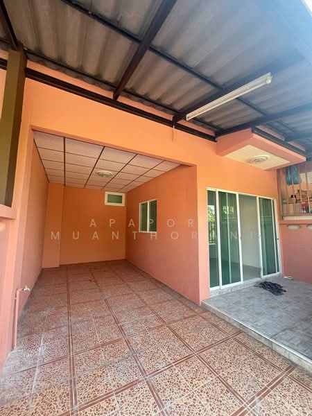 ขาย ทาวน์โฮม 3 ชั้น ม.เพชรทวี พุทธมณฑลสาย5 ราคาไม่แพงรีโนเวทใหม่ พร้อมอยู่!!!, Nakhon Pathom, Rai Khing, Sam Phran, Nakhon Pathom, 3 Bedrooms, 65 sqm, Townhouse For Sale, by Apaporn Muanthorani, 11702240 - DDproperty.com