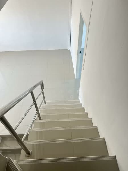 ขาย ทาวน์โฮม 3 ชั้น ม.เพชรทวี พุทธมณฑลสาย5 ราคาไม่แพงรีโนเวทใหม่ พร้อมอยู่!!!, Nakhon Pathom, Rai Khing, Sam Phran, Nakhon Pathom, 3 Bedrooms, 65 sqm, Townhouse For Sale, by Apaporn Muanthorani, 11702240 - DDproperty.com