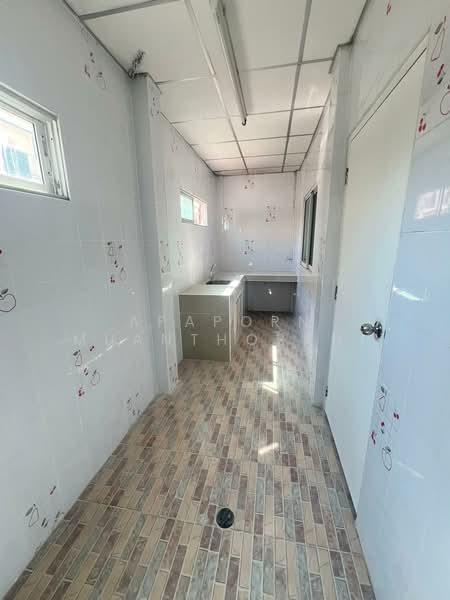 ขาย ทาวน์โฮม 3 ชั้น ม.เพชรทวี พุทธมณฑลสาย5 ราคาไม่แพงรีโนเวทใหม่ พร้อมอยู่!!!, Nakhon Pathom, Rai Khing, Sam Phran, Nakhon Pathom, 3 Bedrooms, 65 sqm, Townhouse For Sale, by Apaporn Muanthorani, 11702240 - DDproperty.com