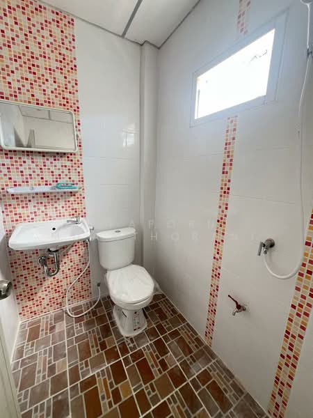 ขาย ทาวน์โฮม 3 ชั้น ม.เพชรทวี พุทธมณฑลสาย5 ราคาไม่แพงรีโนเวทใหม่ พร้อมอยู่!!!, Nakhon Pathom, Rai Khing, Sam Phran, Nakhon Pathom, 3 Bedrooms, 65 sqm, Townhouse For Sale, by Apaporn Muanthorani, 11702240 - DDproperty.com