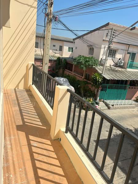 ขาย ทาวน์โฮม 3 ชั้น ม.เพชรทวี พุทธมณฑลสาย5 ราคาไม่แพงรีโนเวทใหม่ พร้อมอยู่!!!, Nakhon Pathom, Rai Khing, Sam Phran, Nakhon Pathom, 3 Bedrooms, 65 sqm, Townhouse For Sale, by Apaporn Muanthorani, 11702240 - DDproperty.com