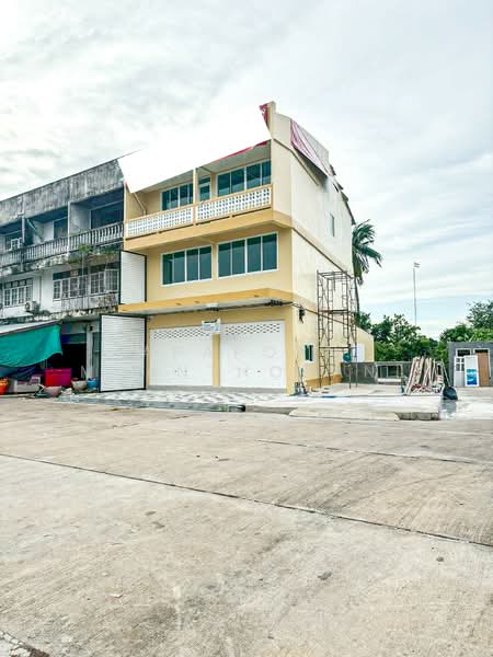 For Sale - อาคารพาณิชย์คู่ 2 ห้องใกล้ ทางด่วนใหม่ ใกล้วัดพะเนียงแตก นครปฐม ทำเลดี ไม่ควรพลาด, Nakhon Pathom