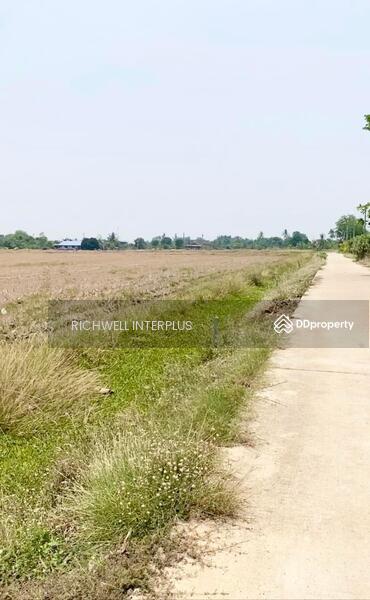 For Sale - Land for sale in Bang Tei, Paet Riew, 1 rai, price 950,000 baht per rai, near road 2004 - 1.2 km., Chachoengsao