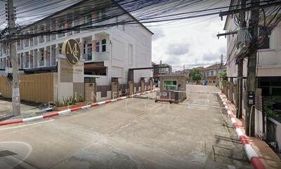 ขาย - ขายบ้านเดี่ยว หลังมุม พร้อมเฟอร์นิเจอร์ ทำเลดี ในศรีราชา หมู่บ้านมั่งมีศรีสุข (In2), ชลบุรี