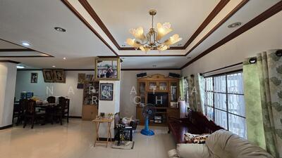 ขาย - ขายทาวน์เฮ้าส์ 2 ชั้น 3 ห้องนอน ซอยกรุงเทพ-นนทบุรี 56 (สิทธิชัย) วงศ์สว่าง MRT เขตบางซื่อ, กรุงเทพ