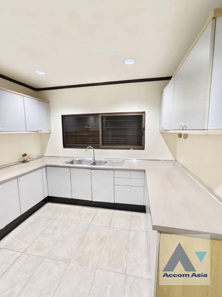 Acadamia Grand Tower, Bangkok, Soi Sukhumvit 43, Khlong Tan Nua, Watthana, Bangkok, 2 Bedrooms, 151 sqm, Condo For Rent, by Accom Asia, 11703465 - DDproperty.com