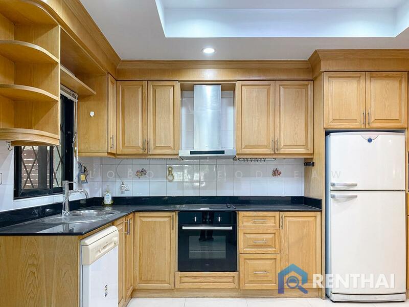 4 bedroom Poll Villa in Pattaya - 9.9M Thb, Private Pool, Garden, Fully Furnished, Chon Buri (Pattaya), Na Kloe, Bang Lamung (Pattaya), Chon Buri (Pattaya), 4 Bedrooms, 268 sqm, Single Detached House For Sale, by Nilobol Keodkeaw, 11703501 - DDproperty.com