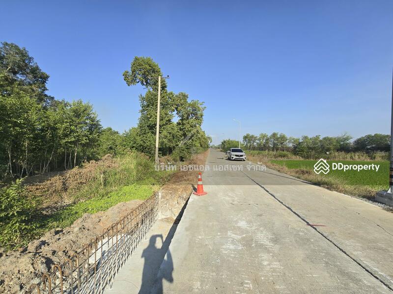 ขาย - ที่ดิน 120 ตร.ว. ใกล้ KW Factory ไทรน้อย, นนทบุรี