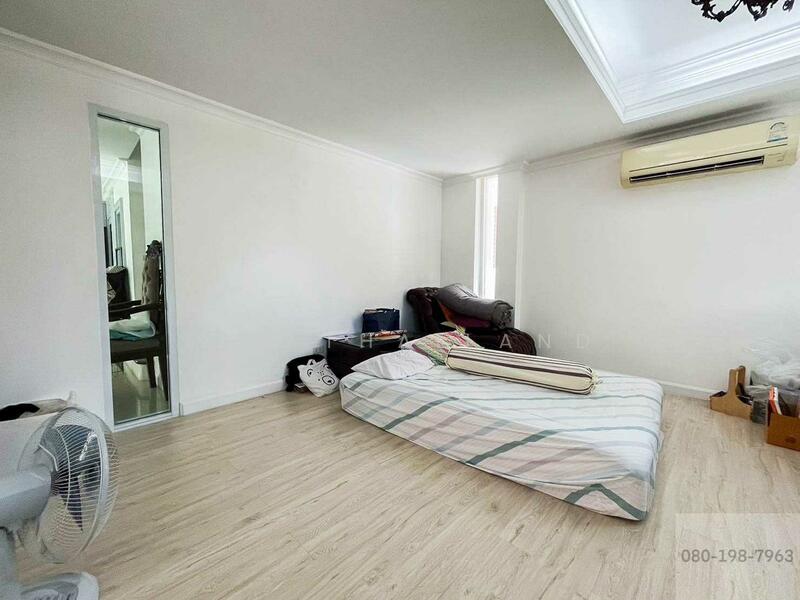 ขายบ้านเดี่ยว หมู่บ้าน The Estana Rama 5 ใกล้ มหาวิทยาลัยราชพฤกษ์, Nonthaburi, Bang Khanun, Bang Kruai, Nonthaburi, 3 Bedrooms, 300 sqm, Single Detached House For Sale, by ERA Thailand, 11704486 - DDproperty.com