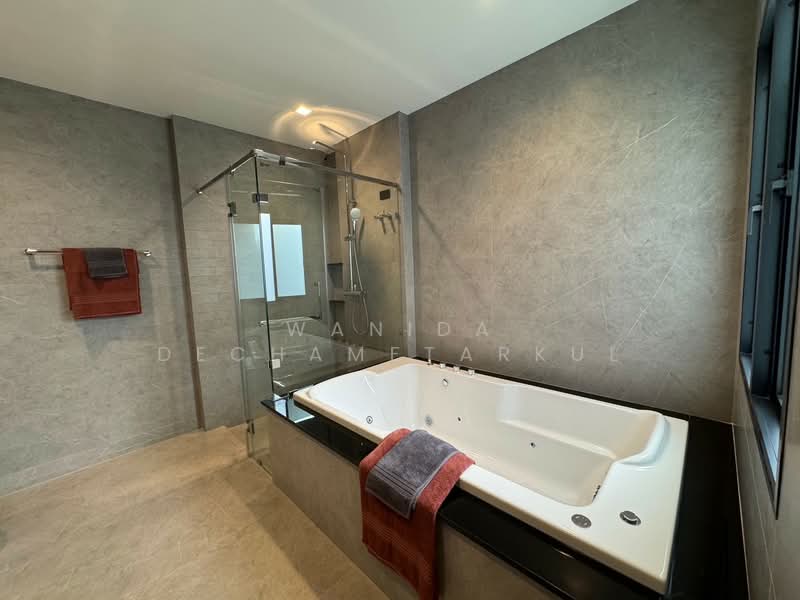 Bangkok Boulevard Signature Ramintra-Phraya Suren, Bangkok, Phraya Suren Road, Bang Chun, Khlong Sam Wa, Bangkok, 4 Bedrooms, 391 sqm, Single Detached House For Sale, by Wanida Dechametarkul, 11704756 - DDproperty.com