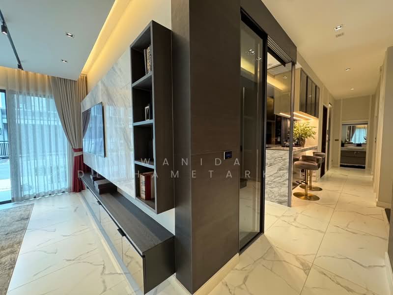 Bangkok Boulevard Signature Ramintra-Phraya Suren : บางกอก บูเลอวาร์ด ซิกเนเจอร์ รามอินทรา-พระยาสุเรนทร์, กรุงเทพ, ถนนพระยาสุเรนทร์, บางชัน, คลองสามวา, กรุงเทพ, 391 ตร.ม., บ้านเดี่ยว ขาย, โดย Wanida Dechametarkul, 11704756 - DDproperty.com