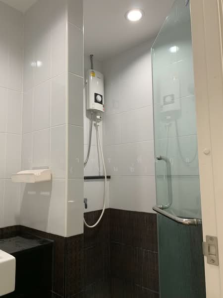 Asakan Place Srinakarin, Bangkok, 617 Srinakarin Road, Suan Luang, Suan Luang, Bangkok, Studio, 26 sqm, Condo For Rent, by Nattayaporn Peumkul (Benz), 11707062 - DDproperty.com