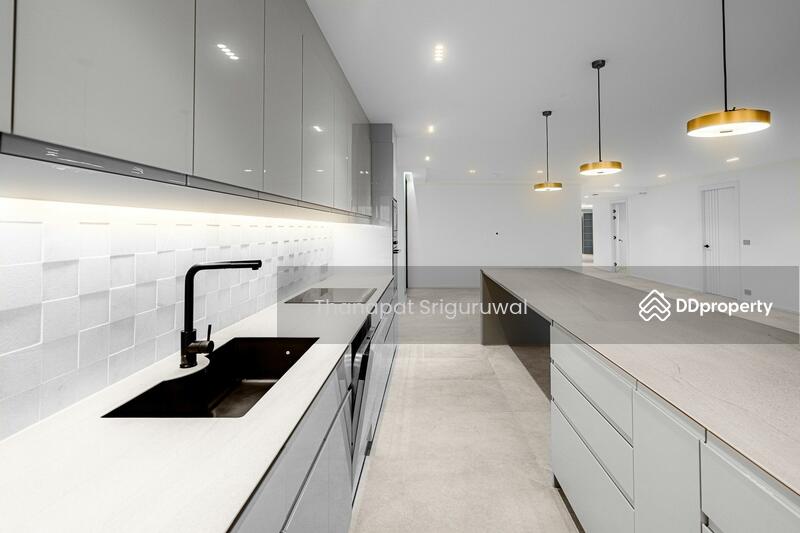 For Sale - D.S. Tower 1 Sukhumvit 33, Bangkok