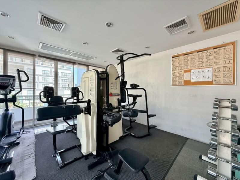 Sawang Apartment, Bangkok, Soi Sathorn 7, Thung Maha Mek, Sathon, Bangkok, 2 Bedrooms, 145 sqm, Condo For Rent, by Bangkok Residential, 11710075 - DDproperty.com