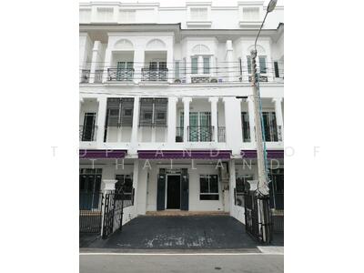 ขาย - Leon Sukhumvit 62 : ลีออง สุขุมวิท 62, กรุงเทพ