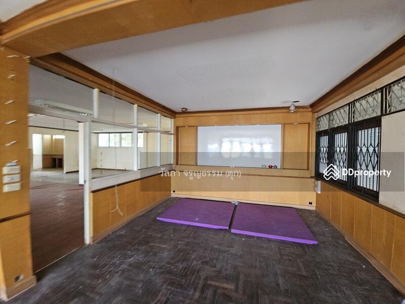 For Rent - For rent office building, warehouse, and available space in a prime location, Samut Prakan