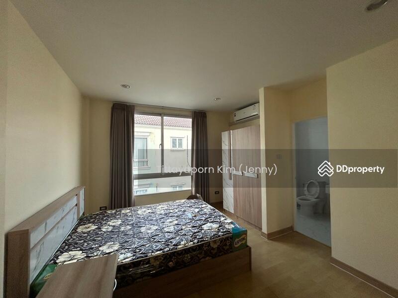 For Rent - Rockgarden Townhome 3F 4 Bed 4 Bath 2 Parking Near The Regent International School Rama 9, Bangkok