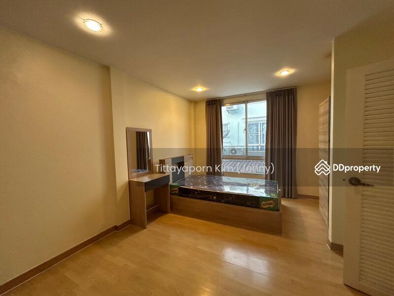 For Rent - Rockgarden Townhome 3F 4 Bed 4 Bath 2 Parking Near The Regent International School Rama 9, Bangkok