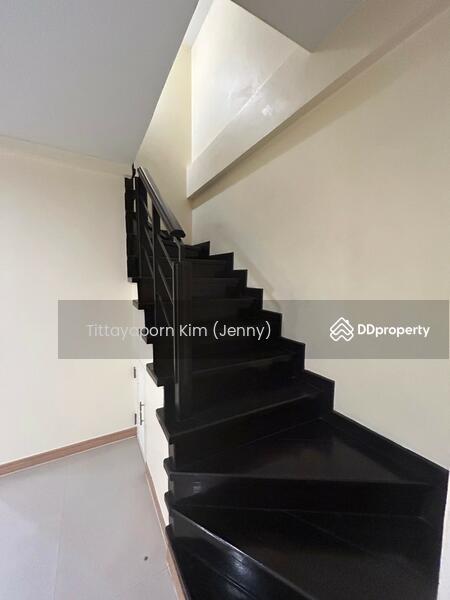 For Rent - Rockgarden Townhome 3F 4 Bed 4 Bath 2 Parking Near The Regent International School Rama 9, Bangkok