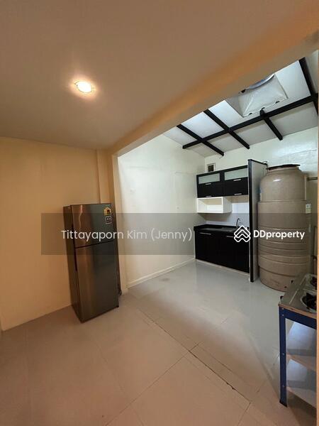 For Rent - Rockgarden Townhome 3F 4 Bed 4 Bath 2 Parking Near The Regent International School Rama 9, Bangkok