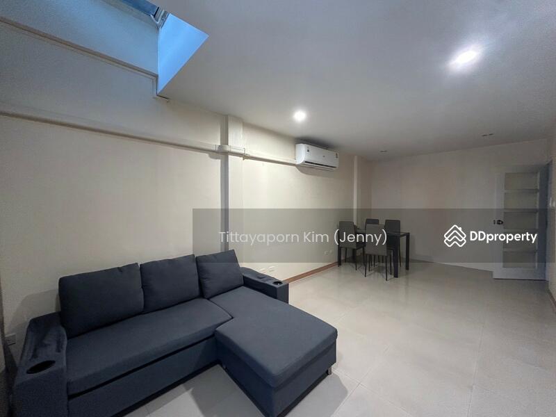 For Rent - Rockgarden Townhome 3F 4 Bed 4 Bath 2 Parking Near The Regent International School Rama 9, Bangkok