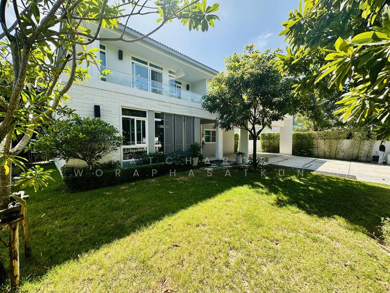 ขาย - มัณฑนา 2 มอเตอร์เวย์ - กรุงเทพกรีฑาตัดใหม่ : Mantana 2 Motorway - New Krungthepkreetha, กรุงเทพ