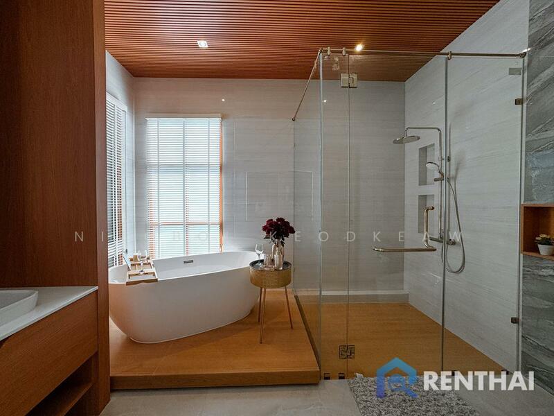 For sale house 5 bedrooms at East Pattaya, Chon Buri (Pattaya), Na Kloe, Bang Lamung (Pattaya), Chon Buri (Pattaya), 5 Bedrooms, 420 sqm, Single Detached House For Sale, by Nilobol Keodkeaw, 11712597 - DDproperty.com