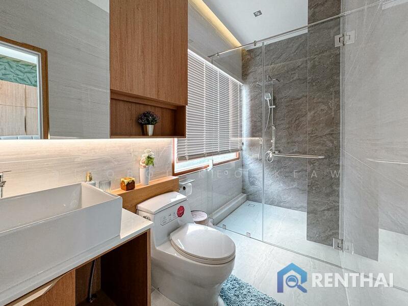 For sale house 5 bedrooms at East Pattaya, Chon Buri (Pattaya), Na Kloe, Bang Lamung (Pattaya), Chon Buri (Pattaya), 5 Bedrooms, 420 sqm, Single Detached House For Sale, by Nilobol Keodkeaw, 11712597 - DDproperty.com