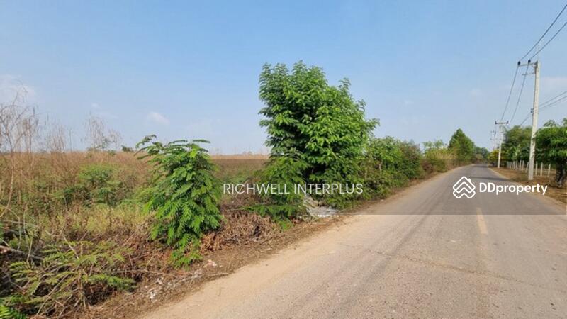 For Sale - Land for sale in Bang Boriboon, 4 rai, next to a paved road,, Prachin Buri