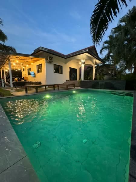 7R0860 Pool villa for rent 2 bedroom 2 bathroom 65,000/month at rawai have fully furnished, Phuket, Rawai, Muang Phuket, Phuket, 2 Bedrooms, 400 sqm, Villa For Rent, by PK LIFE Property, 11713826 - DDproperty.com