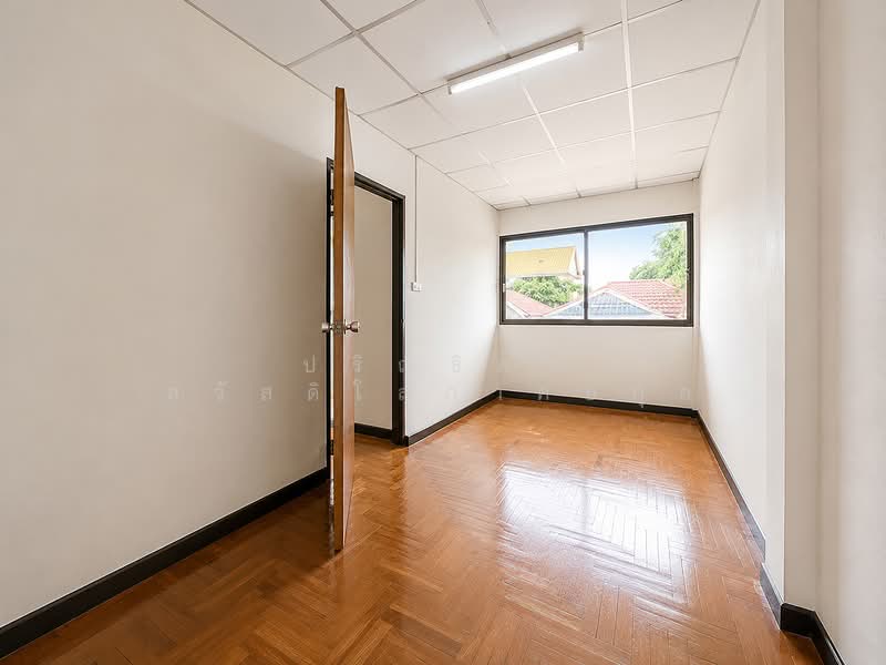 Townhome for sale, Prachachuen 37, Bang Sue, Bangkok, Bangkok, ประชาชื่น, Bang Sue, Bang Sue, Bangkok, 4 Bedrooms, 140 sqm, Townhouse For Sale, by Parinthida Sawuddisopakaykul, 11715191 - DDproperty.com
