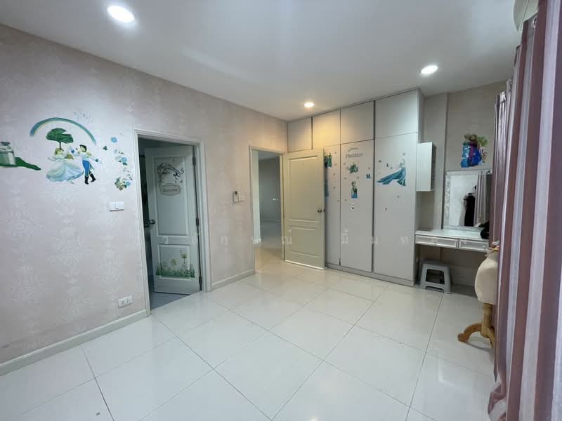 Bangkok Boulevard Rama 9-Srinakarin, Bangkok, Krungthep Kreetha Road, Saphan Sung, Saphan Sung, Bangkok, 4 Bedrooms, 220 sqm, Single Detached House For Rent, by เสาวลักษณ์ มิ้มทอง, 11715368 - DDproperty.com