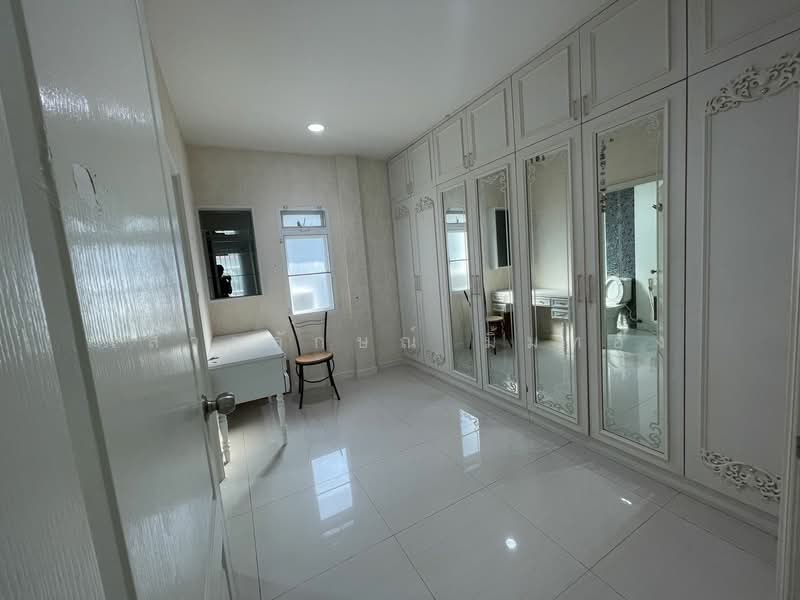 Bangkok Boulevard Rama 9-Srinakarin, Bangkok, Krungthep Kreetha Road, Saphan Sung, Saphan Sung, Bangkok, 4 Bedrooms, 220 sqm, Single Detached House For Rent, by เสาวลักษณ์ มิ้มทอง, 11715368 - DDproperty.com