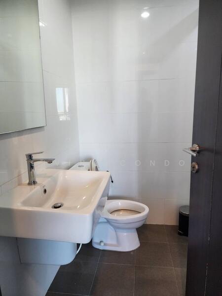 The Base Park West Sukhumvit 77, Bangkok, 11 Soi Sukhumvit 77 Sukhumvit Road, Phra Kanong Nua, Watthana, Bangkok, 2 Bedrooms, 45 sqm, Condo For Rent, by Living Condo, 11717757 - DDproperty.com