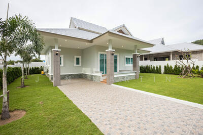 ขาย - Emerald Valley : เอมเมอรัล วัลเล่ย์ หัวหิน, ประจวบคีรีขันธ์