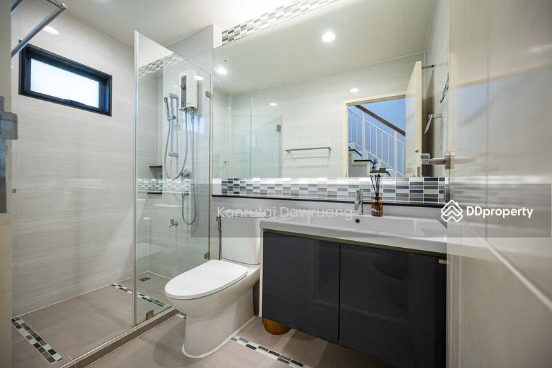 For Sale - Setthasiri Pattanakarn, Bangkok
