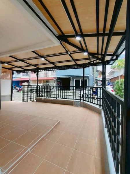Baan Pruksa 9, Pathum Thani, Yothathikan Khu Khot-Khlong Luang Road, Khlong Sam, Khlong Luang, Pathum Thani, 3 Bedrooms, 100 sqm, Townhouse For Sale, by Connex Property, 11718907 - DDproperty.com