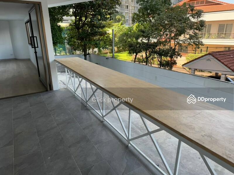 ขาย - Le Raffine Sukhumvit 24 : เลอ รัฟฟิเน่ สุขุมวิท 24, กรุงเทพ