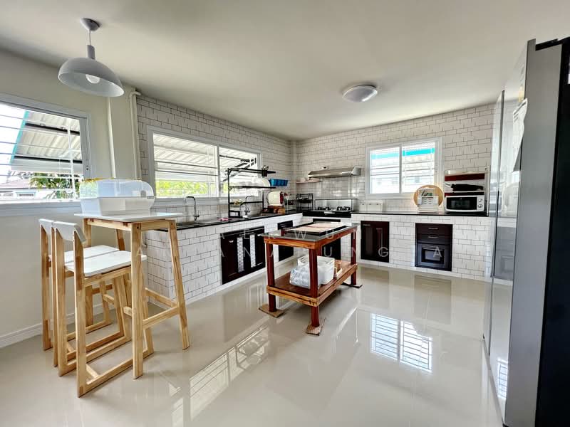HB39 : House/Home Stay for sale in Rimkok area, Chiangrai, Chiang Rai, Rim Kok, Muang Chiang Rai, Chiang Rai, 5 Bedrooms, 269 sqm, Single Detached House For Sale, by Kaekwun Kanjanapungka, 11719579 - DDproperty.com