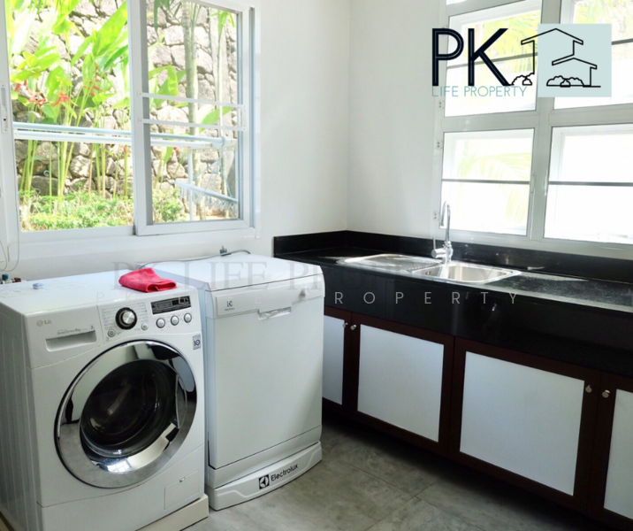 For Rent - 7R0368 Pool villa seaview 3bedroom 4bathroom 130,000/month at Rawai have fully furnished, Phuket