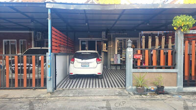 ขาย - 85542 - ทาวน์เฮาส์ ชั้นเดียว ขนาด 24 ตร.วา ใกล้ถนนเดินทางง่าย ไม่ไกลจากแหลมฉบัง, ชลบุรี